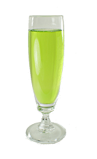 Midori Sparkle - The Midori Sparkle is made from Midori Melon Liqueur and Dry Sparkling Wine, and served in a champagne flute.